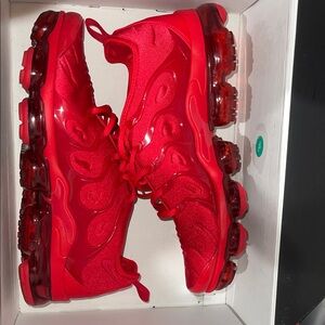 Nike Air VaporMax Plus in Bold Red